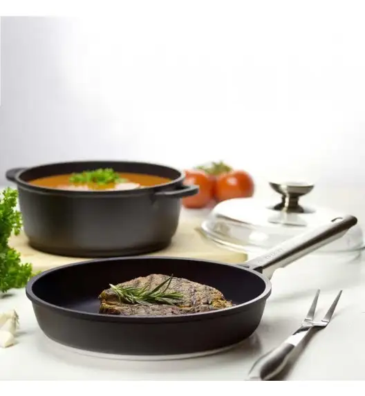 AMBITION TAURUS Garnek 4,5 l z pokrywką 24 cm / powłoka Teflon ® Platinum Plus