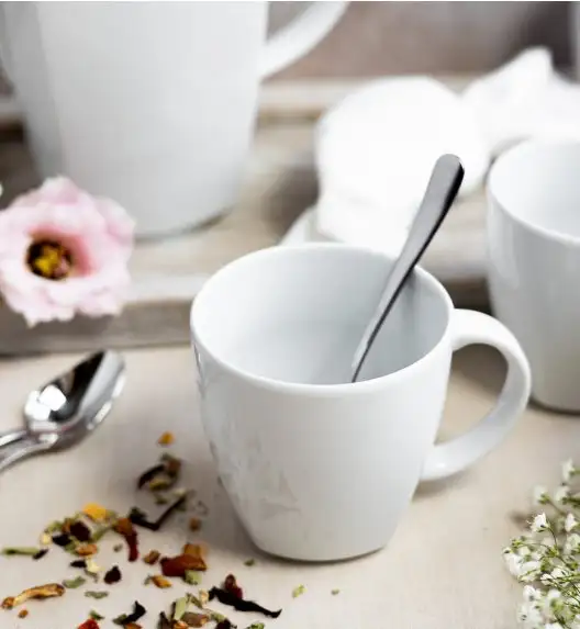 LUBIANA VICTORIA Serwis obiadowo-kawowy 90 el TG / 18 osób