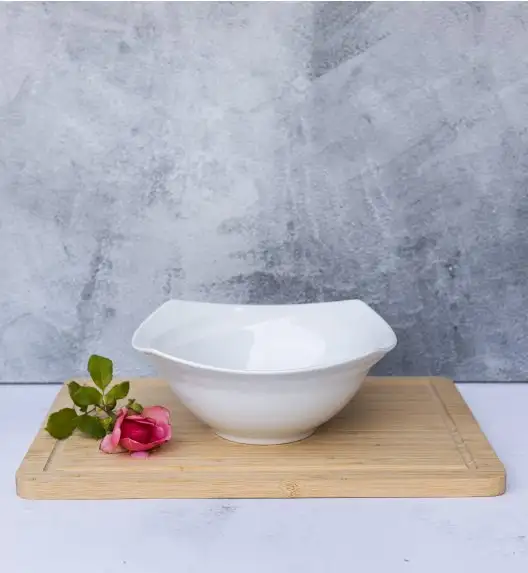 LUBIANA CELEBRATION Serwis obiadowo-kawowy 140 el / 18 os