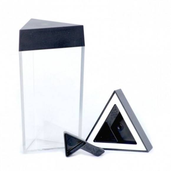 O'LaLa Przeźroczysty pojemnik trójkątny z miarką do przechowywania żywności / 1,25 L / czarny  / FreeForm