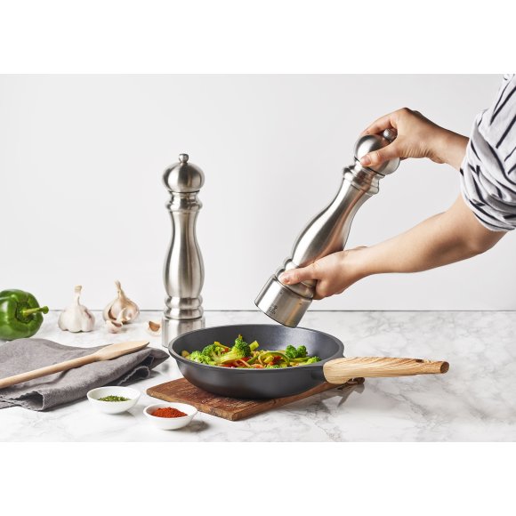 PEUGEOT CHEF Młynek do pieprzu 18 cm / stal nierdzewna INOX