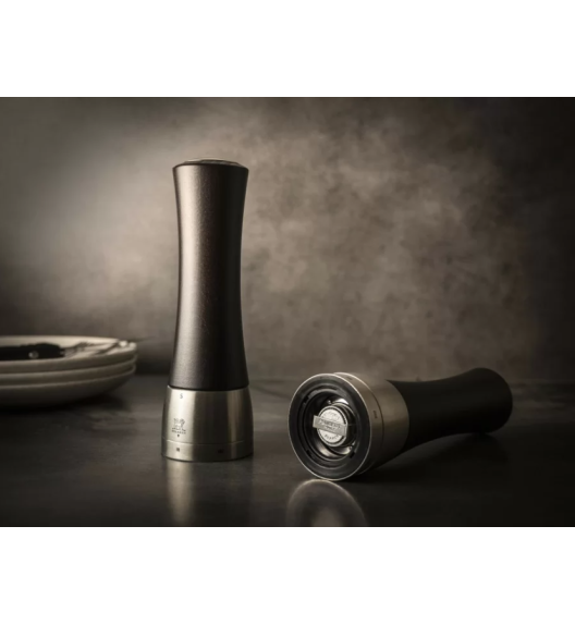 PEUGEOT MADRAS Młynek do pieprzu 16 cm / czekoladowy / drewno + stal nierdzewna