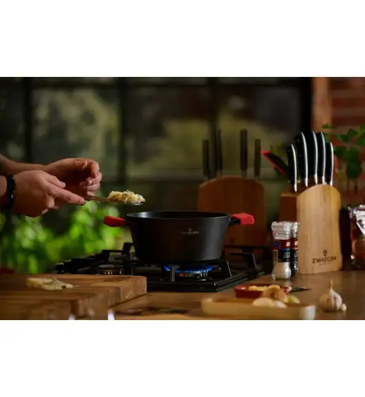 ZWIEGER OBSIDIAN Komplet garnków z pokrywkami 6 el + patelnie Zwieger Obsidian 20, 24, 28cm