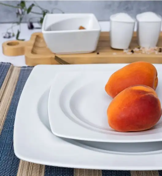 LUBIANA CELEBRATION Serwis obiadowo-kawowy 158 el / 18 os