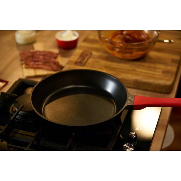 ZWIEGER OBSIDIAN Patelnia 20 cm powłoką GREBLON C3+ non- stick + pokrywka uniwersalna Tadar