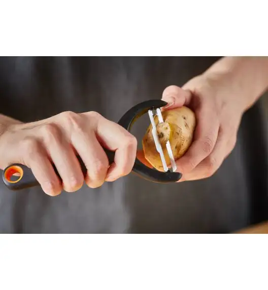 FISKARS FUNCTIONAL FORM 1016122 Obierak do warzyw / stal nierdzewna 