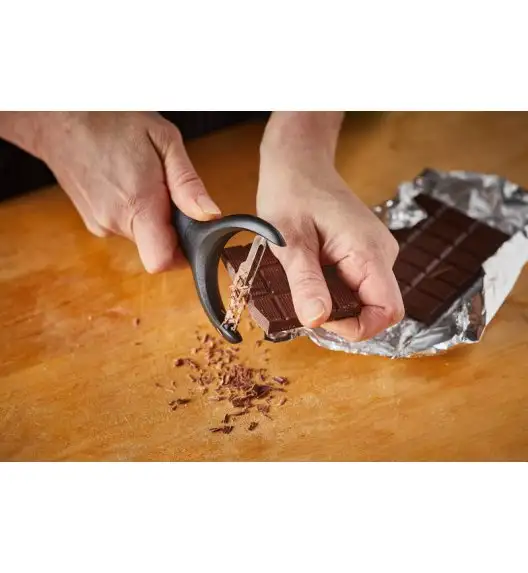 FISKARS FUNCTIONAL FORM 1016122 Obierak do warzyw / stal nierdzewna 