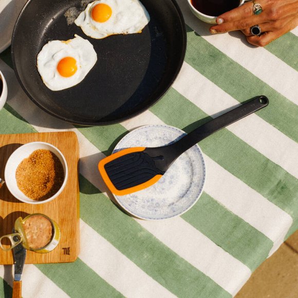FISKARS FUNCTIONAL FORM 1027300 Szpatułka kuchenna 32,5 cm / tworzywo sztuczne