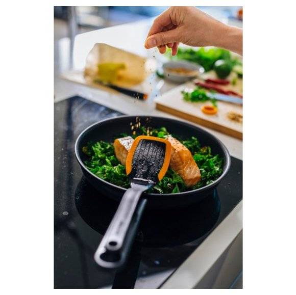 FISKARS FUNCTIONAL FORM 1027300 Szpatułka kuchenna 32,5 cm / tworzywo sztuczne