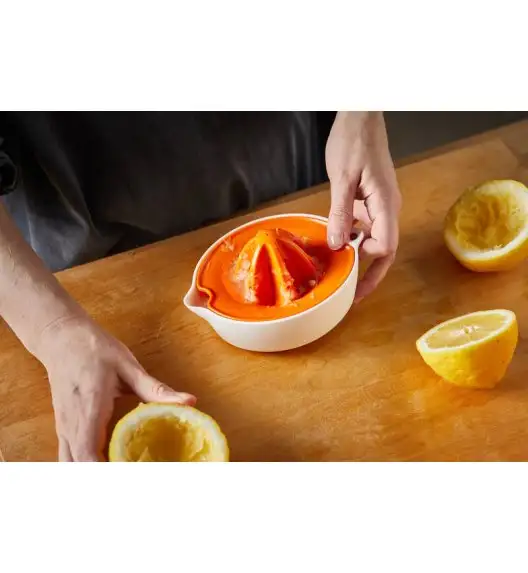 FISKARS FUNCTIONAL FORM 1016125 Wyciskarka do cytrusów / tworzywo sztuczne