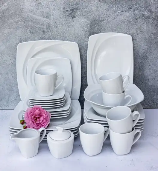 LUBIANA CELEBRATION Serwis obiadowo-kawowy 140 el / 24 os