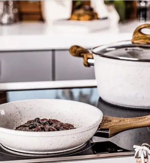 AMBITION NATURE Komplet patelni z powłoką nieprzywierającą Ø20+24+28 cm + pokrywki uniwersalne