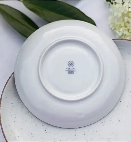 LUBIANA BOSS 6630U Serwis obiadowy 18 el / 6 osób / budyniowy / porcelana ręcznie malowana