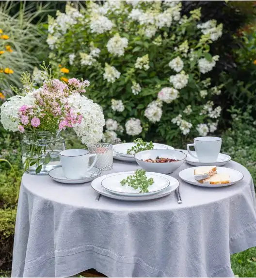 LUBIANA BOSS 6630U Serwis obiadowo - kawowy 60 el / 12 osób / budyniowy / porcelana ręcznie malowana