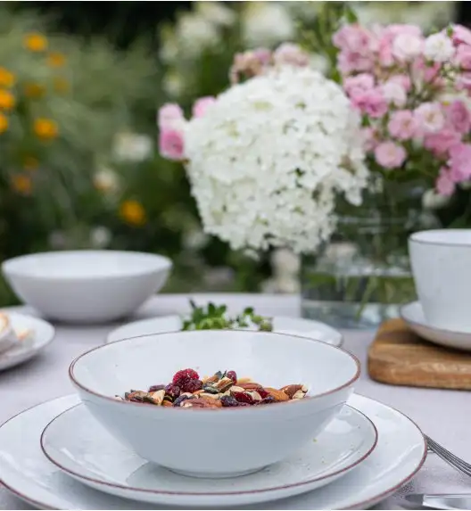 LUBIANA BOSS 6630U Serwis obiadowo - kawowy 120 el / 24 osoby / budyniowy / porcelana ręcznie malowana