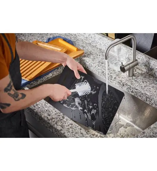 FISKARS FUNCTIONAL FORM Zestaw desek do krojenia oraz serwowania / bambus + tworzywo