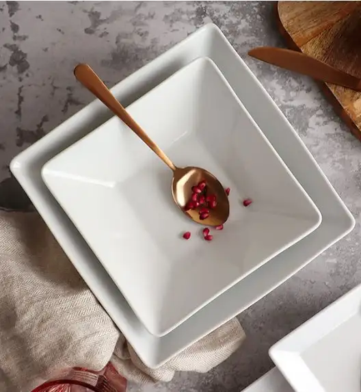 LUBIANA CLASSIC Serwis obiadowo-kawowy 24 os / 156 el 