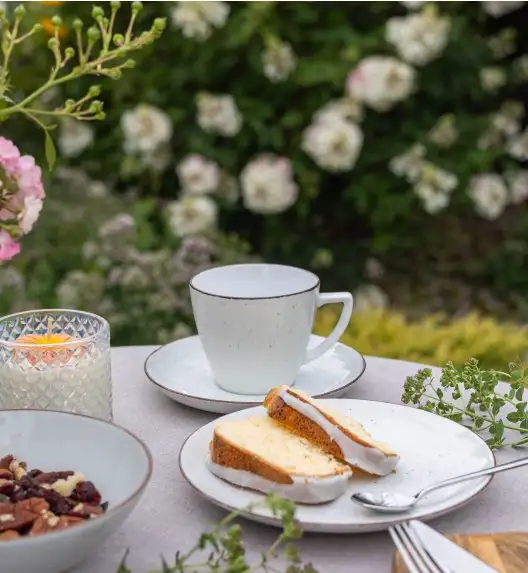 LUBIANA BOSS 6630U Serwis obiadowo - kawowy 36 el / 6 osób / budyniowy / porcelana ręcznie malowana