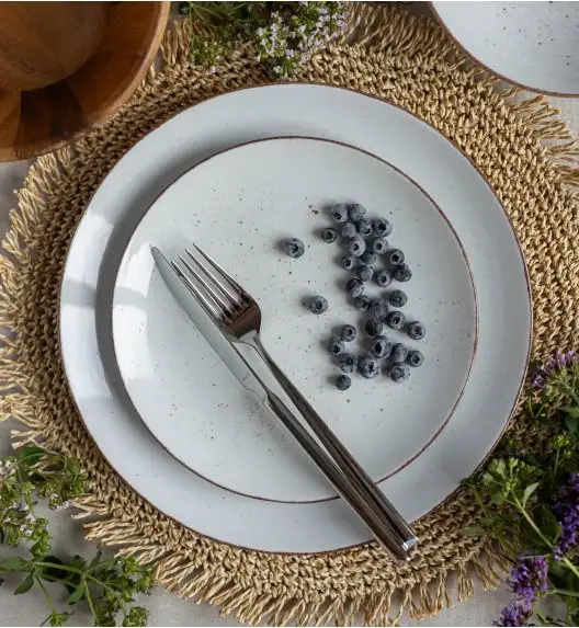 LUBIANA BOSS 6630U Serwis obiadowo - kawowy 36 el / 6 osób / budyniowy / porcelana ręcznie malowana