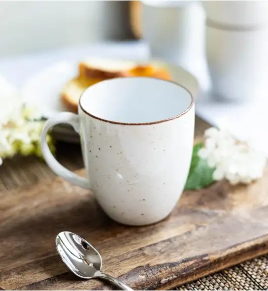 LUBIANA BOSS 6630U Serwis obiadowo - kawowy 36 el / 6 osób / budyniowy / porcelana ręcznie malowana