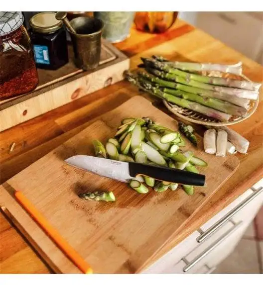 FISKARS FUNCTIONAL FORM 1057558 Komplet 5 noży kuchennych STARTER SET w pudełku + ostrzałka Fiskars Essential