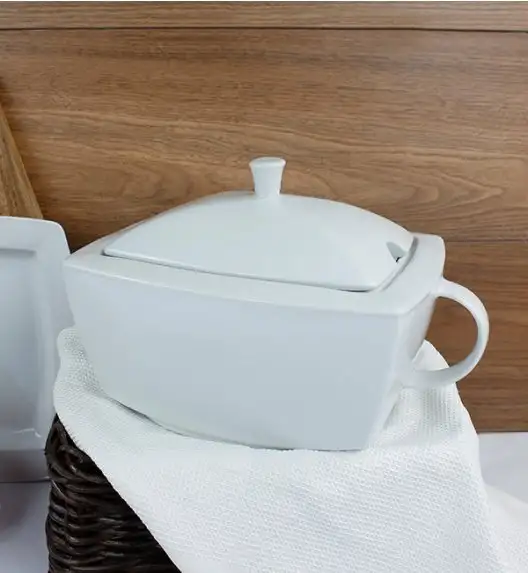 LUBIANA VICTORIA Waza na zupę 2,7 l + pokrywka / porcelana