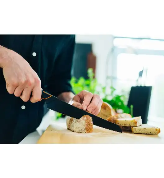 FISKARS EDGE FSEL7 Komplet 5 noży kuchennych + ostrzałka Edge + obierak FF / japońska stal nierdzewna 