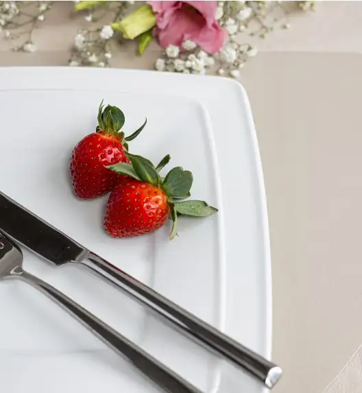 LUBIANA VICTORIA Serwis obiadowo-kawowy 59 el SM / 18 osób