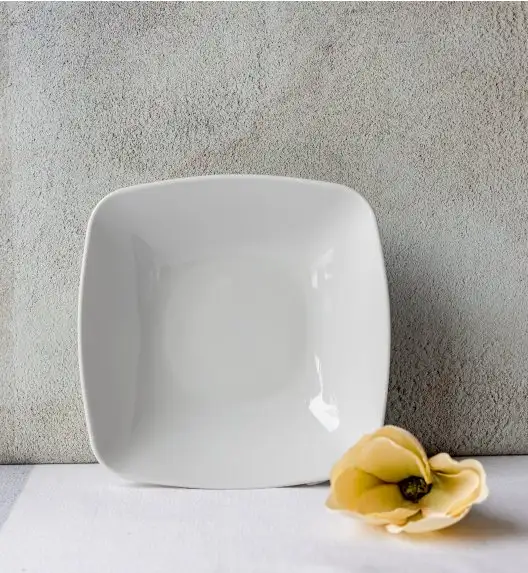 LUBIANA VICTORIA Serwis obiadowo-kawowy 59 el SM / 18 osób