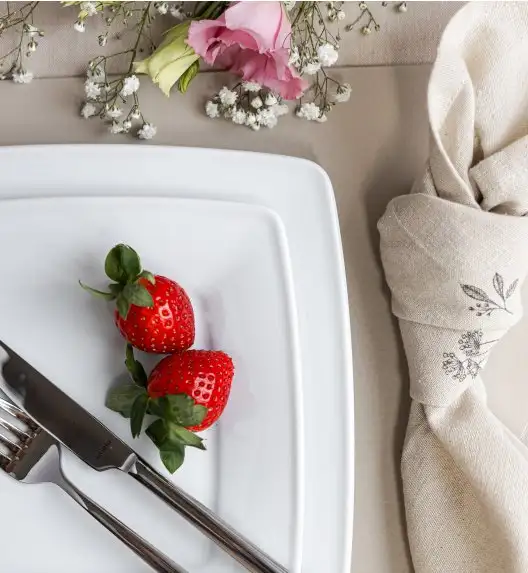 LUBIANA VICTORIA Serwis obiadowo-kawowy 59 el TG / 18 osób