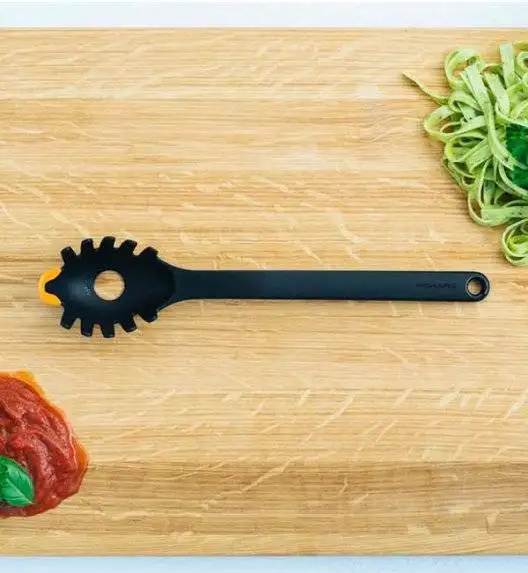 FISKARS FUNCTIONAL FORM AFF1 Komplet 6 przyborów kuchennych / tworzywo sztuczne