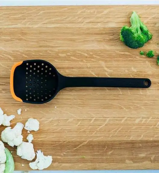 FISKARS FUNCTIONAL FORM AFF1 Komplet 6 przyborów kuchennych / tworzywo sztuczne