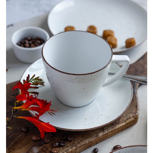 LUBIANA BOSS 6630U Serwis obiadowo - kawowy 108 el / 18 osób / budyniowy / porcelana ręcznie malowana