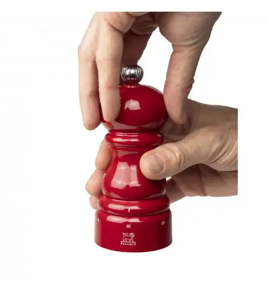 PEUGEOT PARIS Młynek do pieprzu 12 cm / red passion lacquer / drewno bukowe