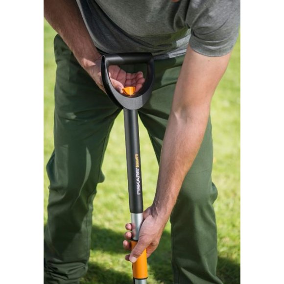 FISKARS SmartFit Wyrywacz do chwastów regulowany