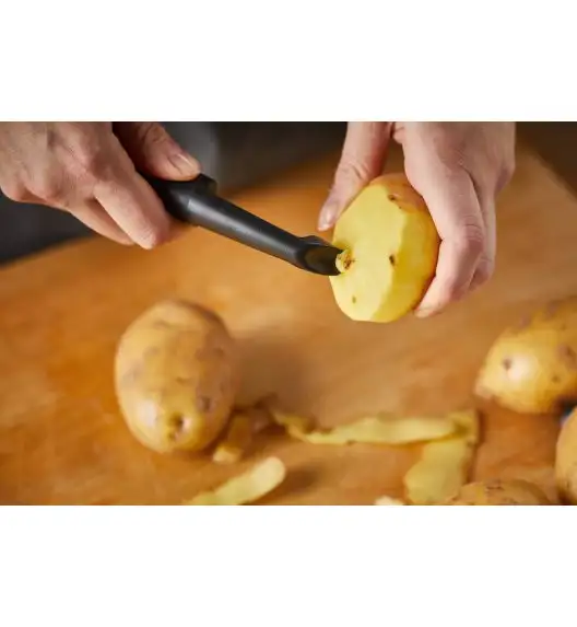 FISKARS FUNCTIONAL FORM 1014419 Skrobaczka do warzyw 6 cm z ruchomą głowicą / stal nierdzewna 