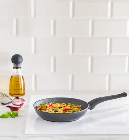 ZWIEGER GABRO Patelnia 28 cm / powłoka ILAG CRYSTAL