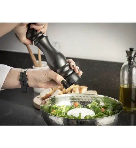 PEUGEOT PARIS CHEF Młynek do pieprzu 22 cm / Carbone / stal nierdzewna