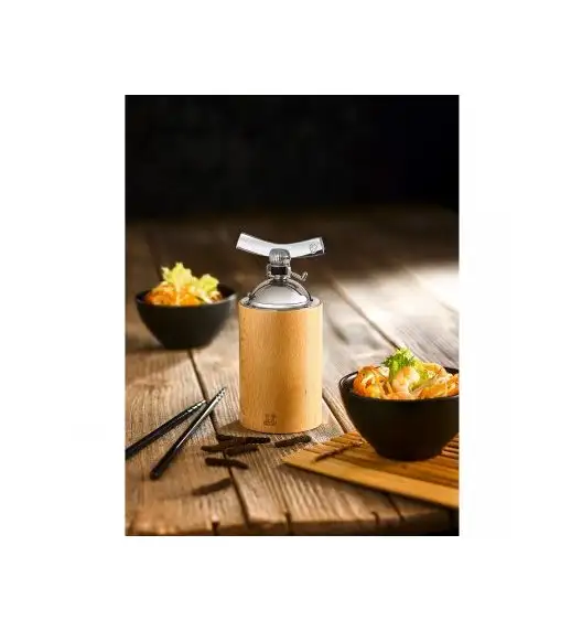 PEUGEOT ISEN Młynek do przypraw i długiego pieprzu 16 cm / drewno bukowe