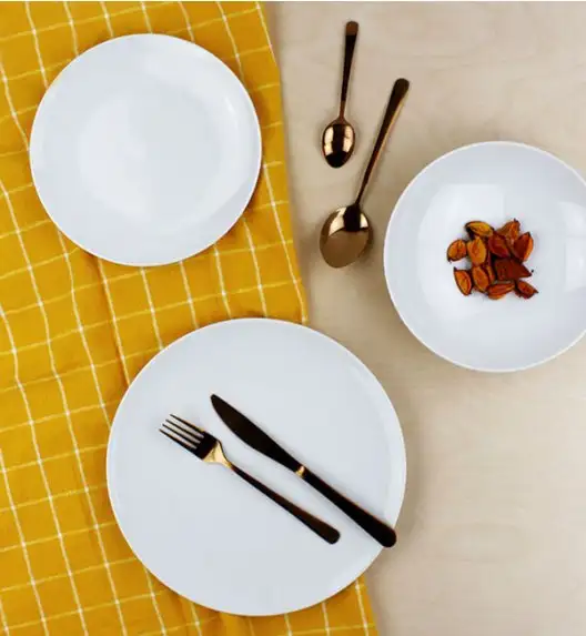 WYPRZEDAŻ! DOMINO Z-N Zestaw porcelany / 15 el dla 5 osób