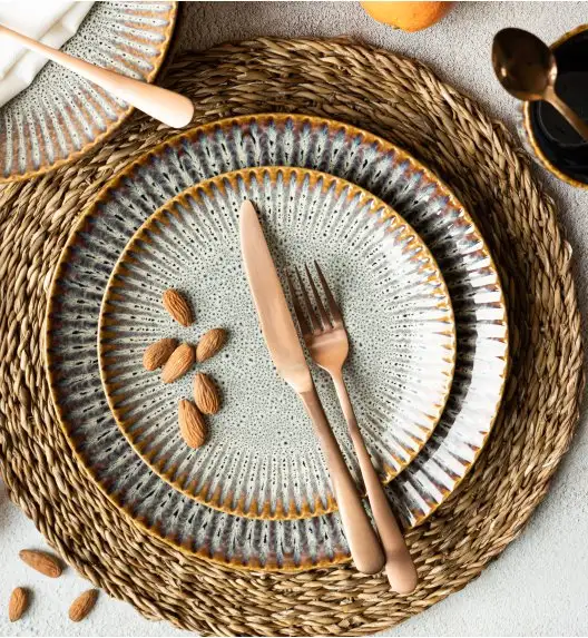 LUBIANA STONEWARE CERAMIKA / METEOR DESERT / Serwis obiadowy 24 elementów dla 8 osób / odcień piaskowo-niebieski