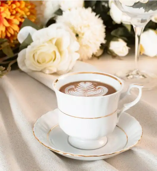 CHODZIEŻ IWONA B014 ZŁOTA LINIA Zestaw kawowy 12 el / 6 osób / porcelana