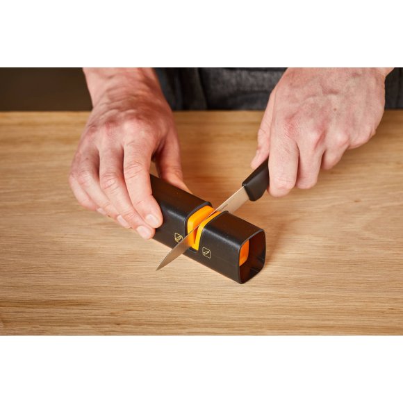 FISKARS EDGE Ostrzałka do noży Roll-Sharp / Rękojeść Softgrip