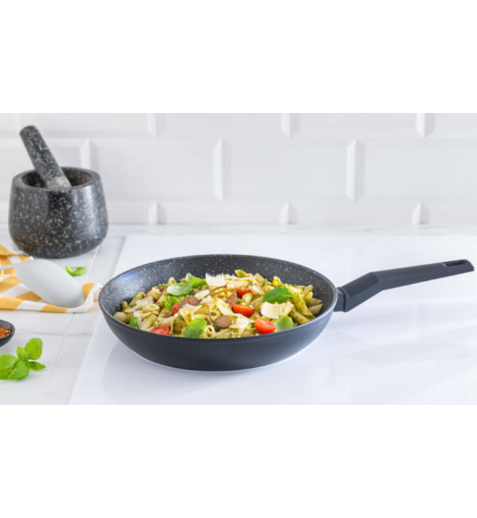 ZWIEGER FORTE Komplet garnków z pokrywkami 8 el /16, 18, 20, 24 cm + Patelnia 20, 24, 28 cm+ pokrywki silikonowe / aluminium