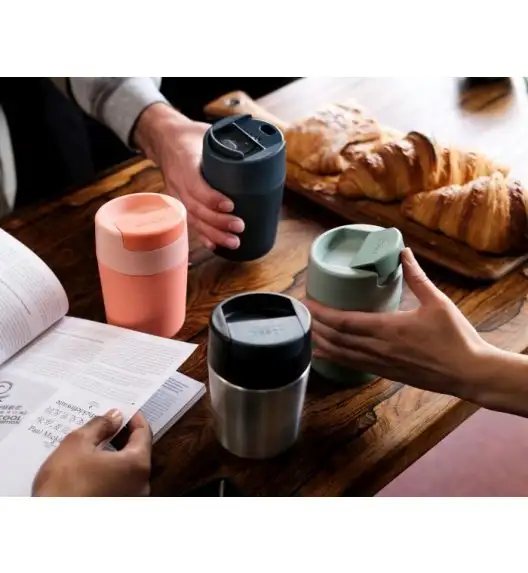 WYPRZEDAŻ! JOSEPH JOSEPH Sipp Kubek podróżny 350 ml / jasnozielony