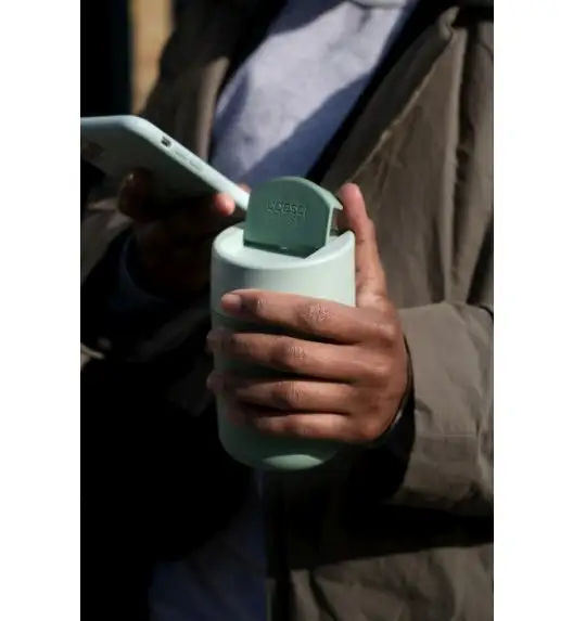 WYPRZEDAŻ! JOSEPH JOSEPH Sipp Kubek podróżny 350 ml / jasnozielony