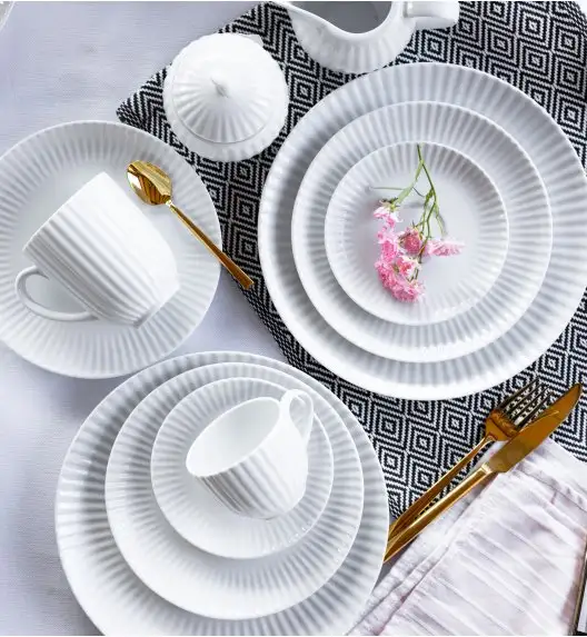 LUBIANA DAISY Serwis obiadowo - kawowy 6 osób / 46 elementów | biała porcelana