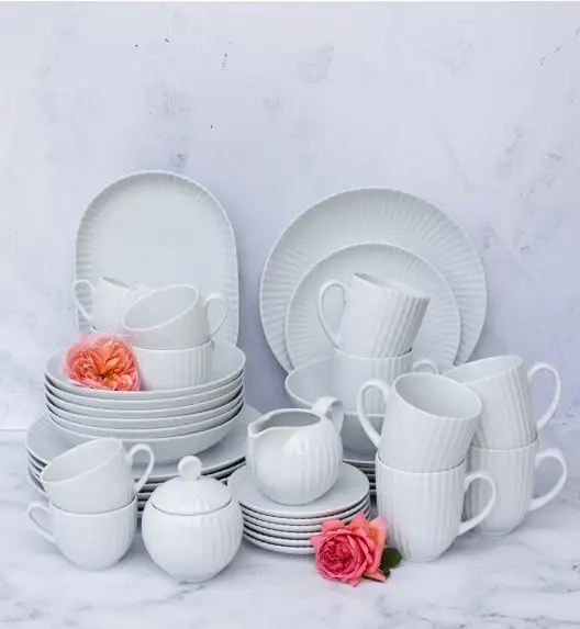 LUBIANA DAISY Serwis obiadowo - kawowy 18 osób / 130 elementów | biała porcelana