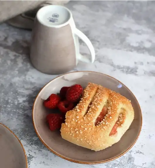 WYPRZEDAŻ! LUBIANA BOSS 6630T Spodek do filiżanki 200 ml / brązowy / porcelana ręcznie malowana