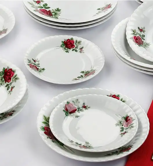 WYPRZEDAŻ! CHODZIEŻ IWONA B826 Komplet 12 talerzy dla 4 osób / porcelana